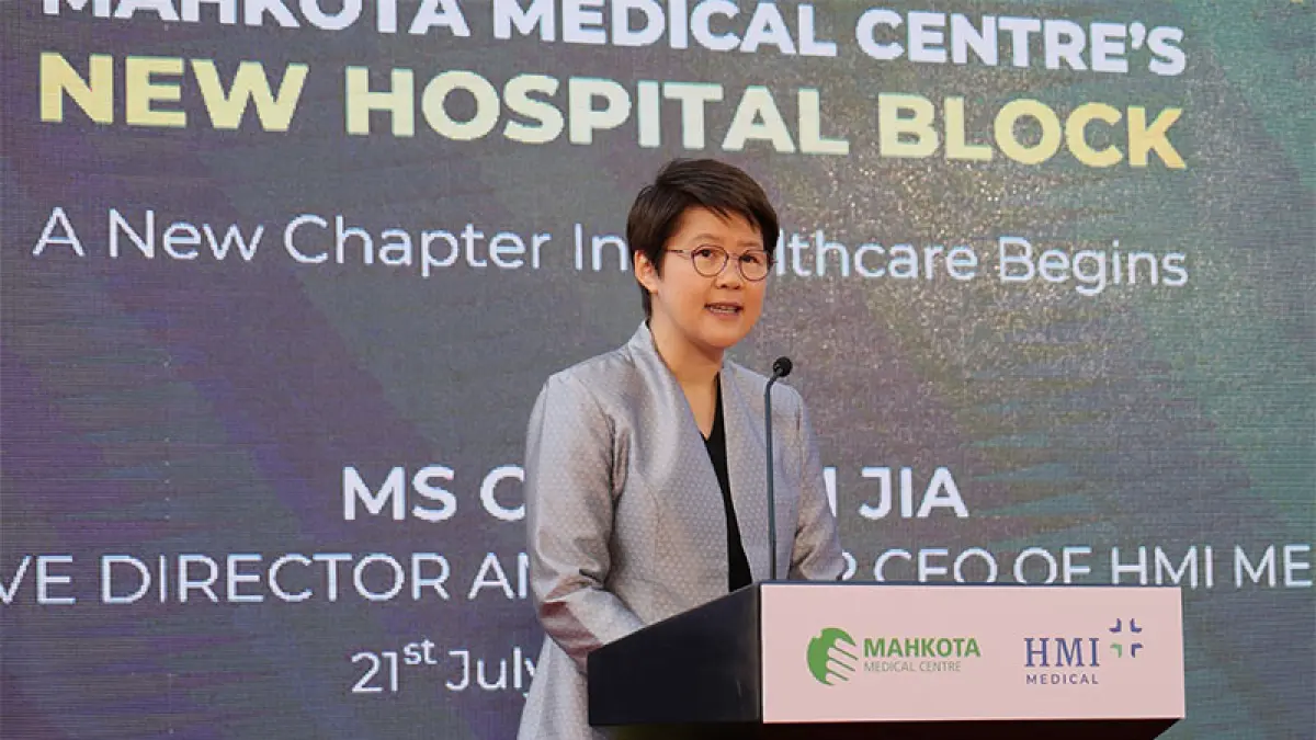 Chief Executive Officer HMI Medical Group, Chin Wei Jia saat memberikan kata sambutan. (Istimewa)