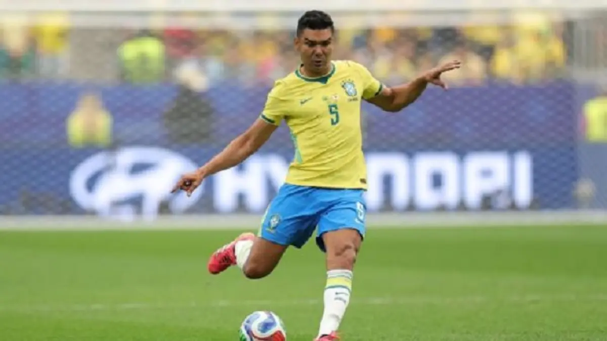 Gelandang Timnas Brasil Casemiro telah bergabung dengan Inter Miami.(Alex Slitz/Getty Images)
