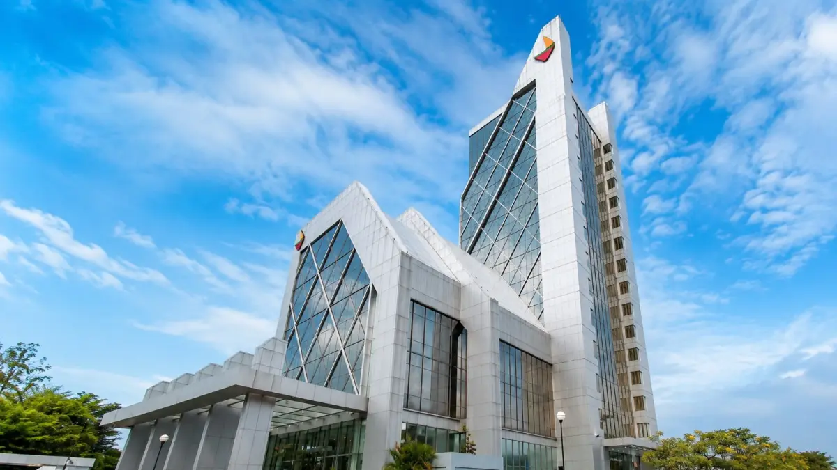 Menara Dang Merdu Bank Riau Kepri Syariah