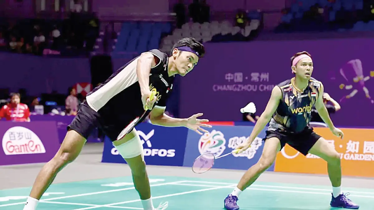 Fajar Alfian dan Muhammad Shohibul Fikri lolos ke perempatfinal Cina Open setelah mengalahkan ganda Jepang Takuki Nomura/Yuichi Shimogami  di Olympic Sports Center Gymnasium, Changzhou, Kamis (23/7/2026). (PBSI)