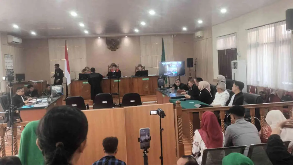 Suasana sidang Gubernur Riau nonaktif Abdul Wahid dalam perkara korupsi dengan agenda replik JPU KPK di Pengadilan Negeri Pekanbaru, Kamis (23/7/2026). (EVAN GUNANZAR/RIAU POS)