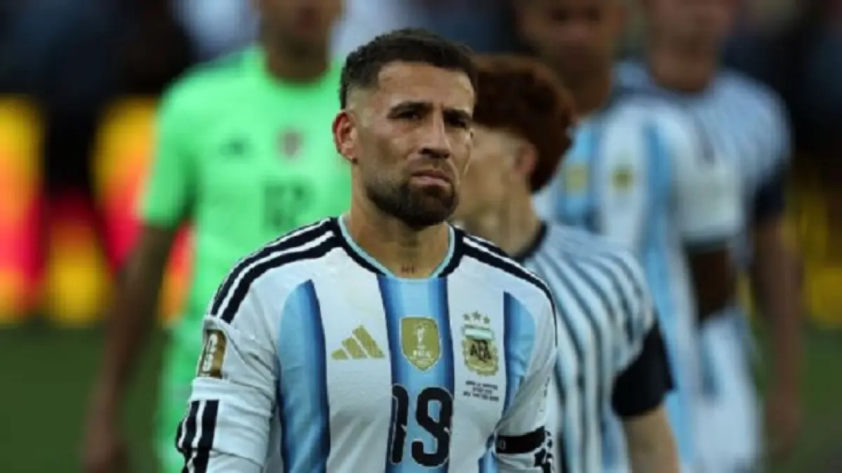 Nicolás Otamendi telah pensiun dari sepakbola internasional msetelah Piala Dunia 2026. (Ian MacNicol/Getty Images)