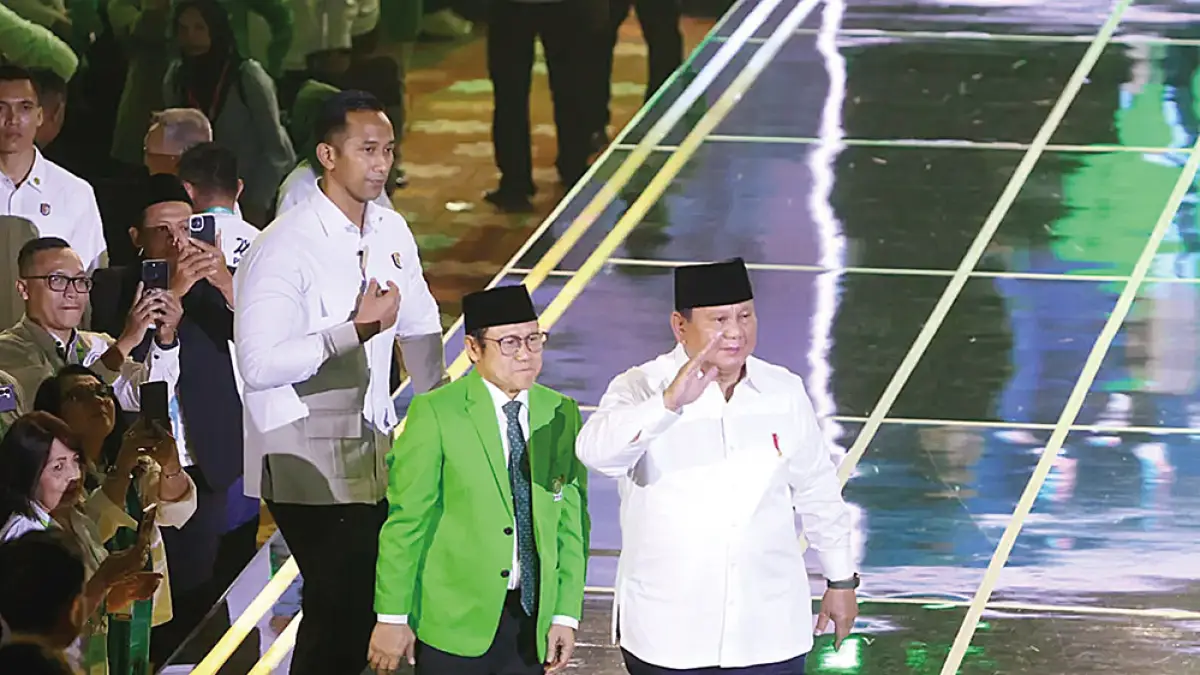 Presiden Prabowo Subianto bersama Ketua Umum PKB menyapa para kader di Harlah ke-28 PKB di Jakarta, Kamis (23/7/2026)
malam. (Dery Ridwanssh/JawaPos)