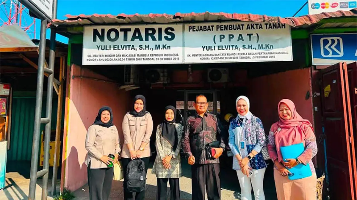 Tim Pengawasan Notaris Kanwil Kemenkum Riau melakukan pengawasan terhadap salah satu kantor notaris di Kampar, Jumat (24/7/2026). Humas Kanwil Kemenkum Riau