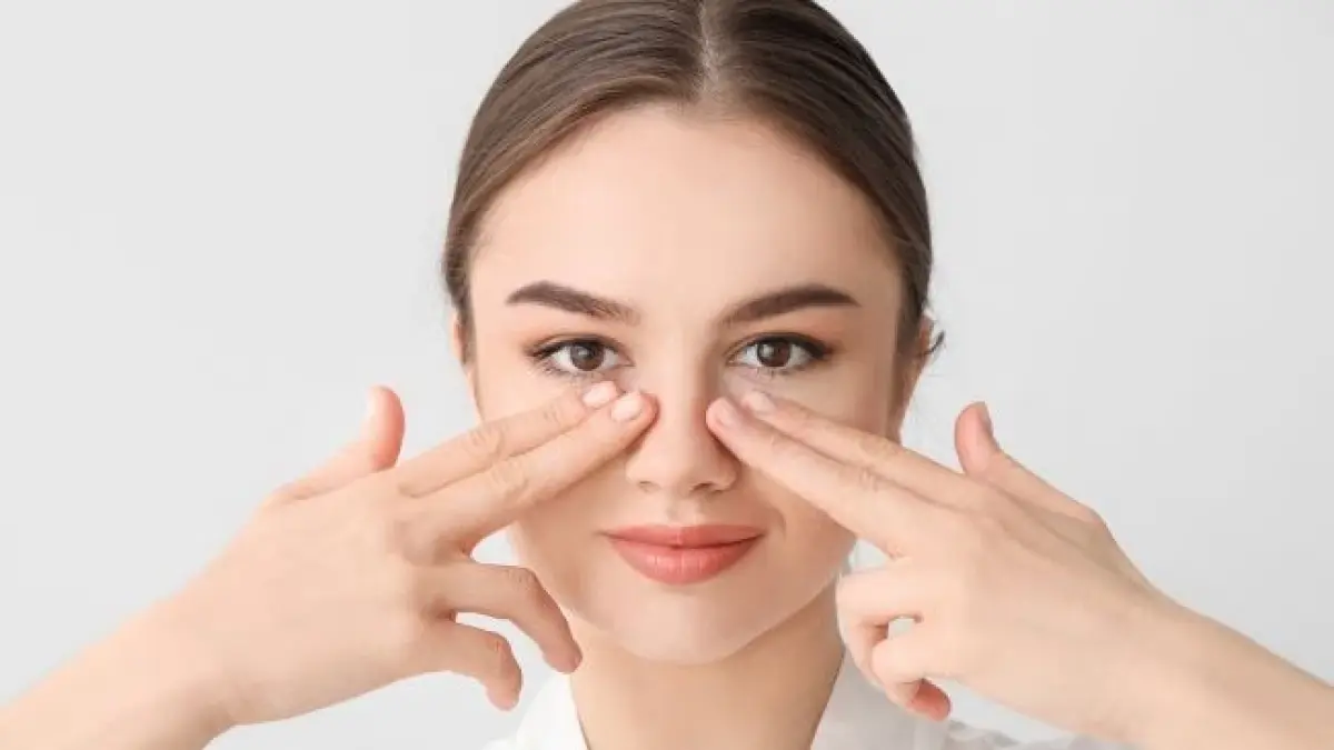 Ilustrasi kulit wajah yang glowing berseri. (Freepik)