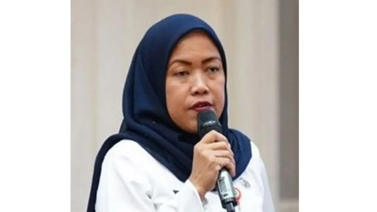 Vera Angelika OK. (Kepala  DPMPTSP Provinsi Riau)