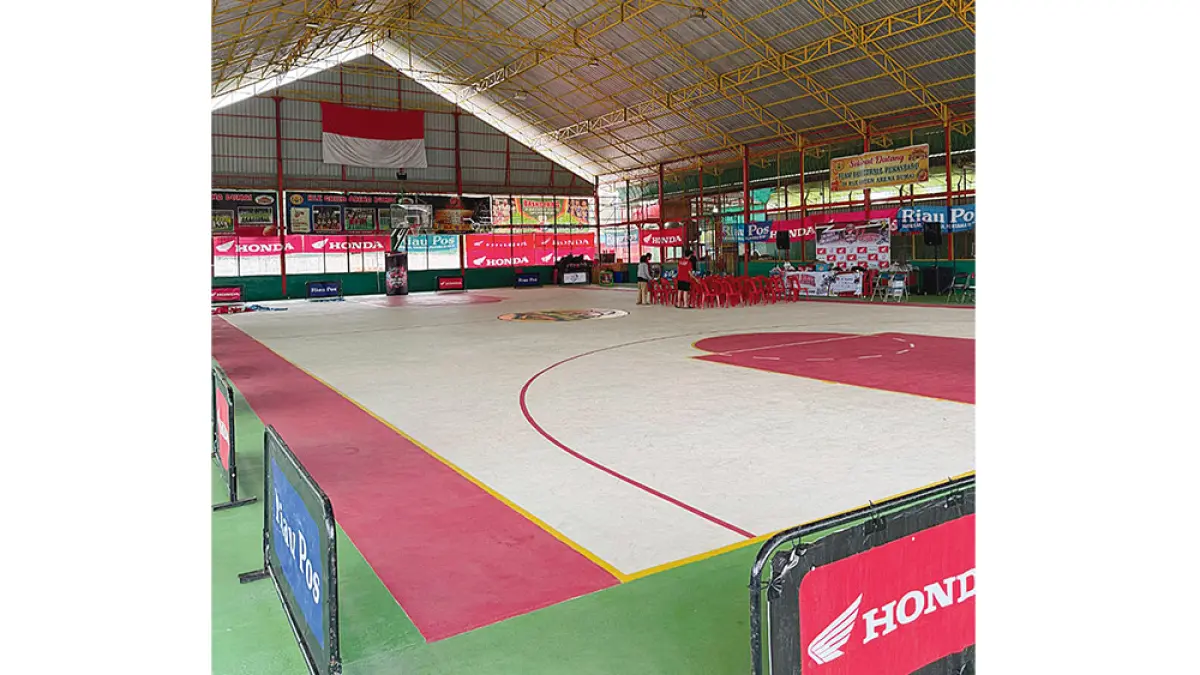 Lapangan Basket Klenteng Hock Liong Kiong (HLK) di Jalan Kelakap Tujuh, Kelurahan Ratu Sima, Kecamatan Dumai Selatan, Kota Dumai sebagai tempat penyelenggaraan Riau Pos-HSBL 2026 Dumai Series, Senin (27/7/2026).  (Tim Riau Pos-HSBL )
