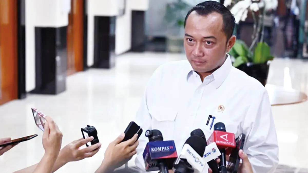 Menteri Sekretaris Negara, Prasetyo Hadi, memberikan keterangan pers terkait pengunduran diri Perry Warjiyo dari jabatan Gubernur Bank Indonsia di Jakarta, Senin (27/7/2026). (SETPRES RI)