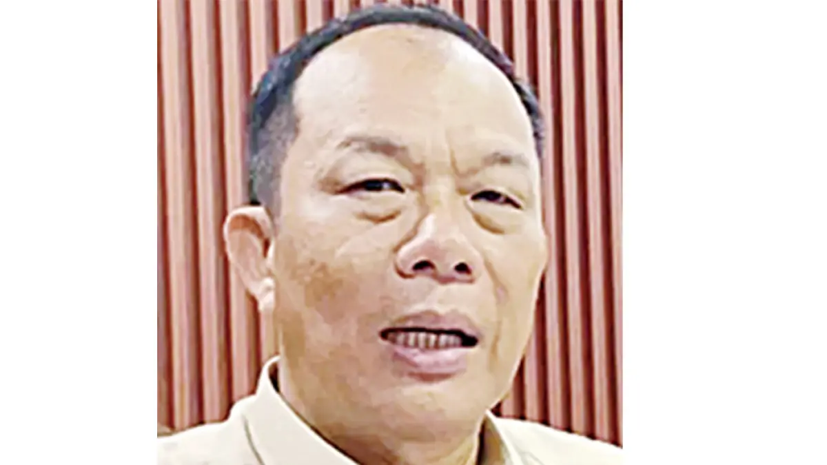 Robin Eduar. (jpg)