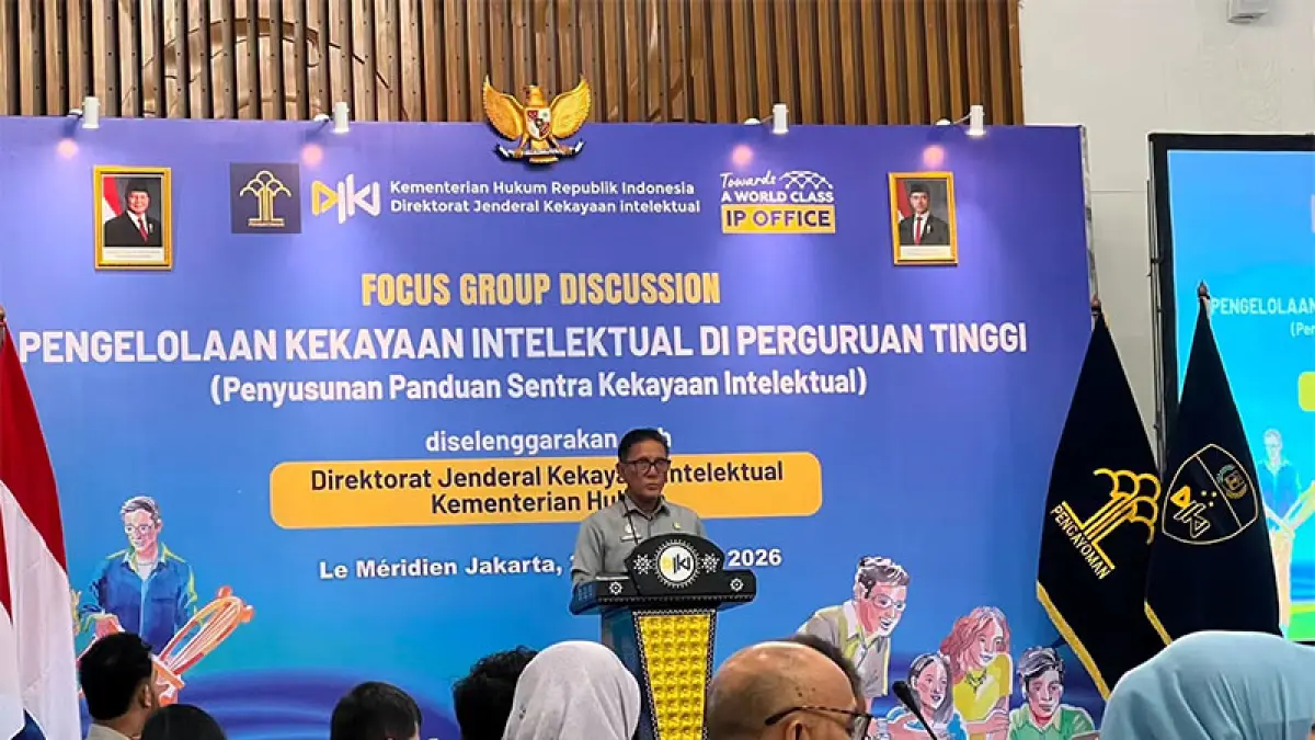 Dirjen KI Kemenkum RI Hermansyah memberikan sambutan pada kegiatan FGD Penyusunan Panduan Sentra KI Perguruan Tinggi yang digelar di Jakarta, Selasa (28/7/2026). Humas Kanwil Kemenkum Riau