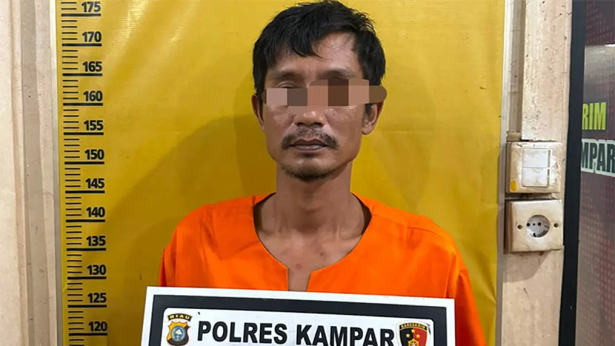 Tersangka dugaan pencabulan terhadap dua orang anak kandung, DI. Humas Polres Kampar untuk Riaupos.co