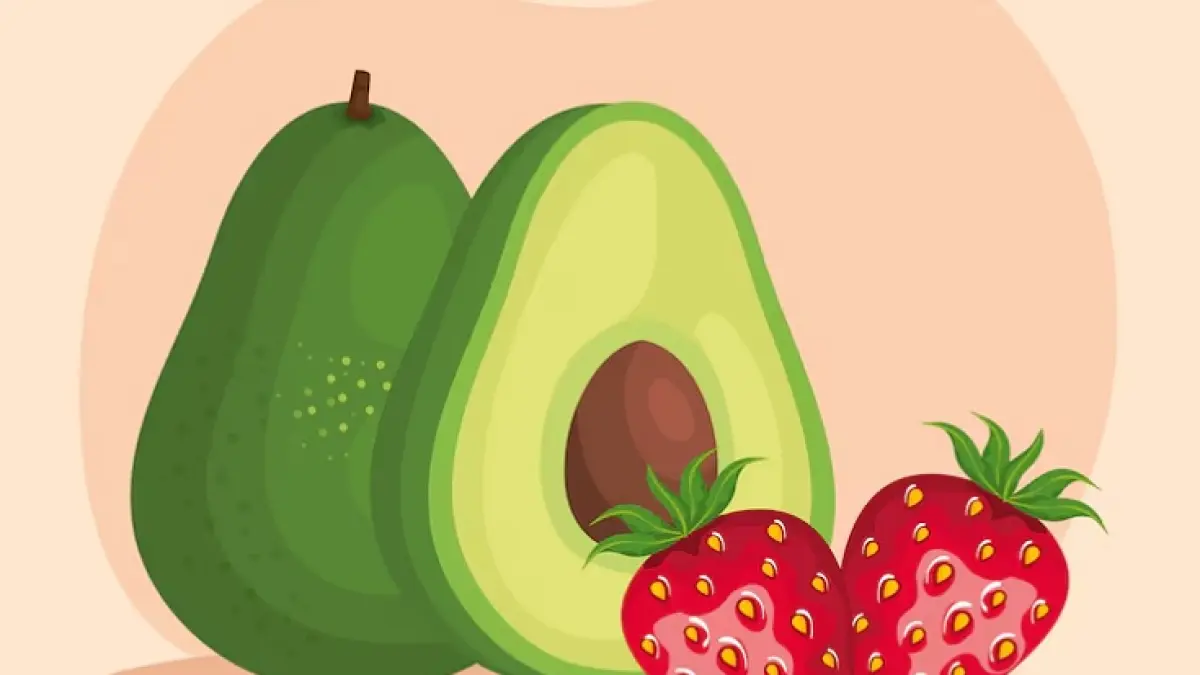 Ilustrasi: Alpukat dan stroberi, buah rendah gula yang bisa dikomsumsi penderita diabetes. (Freepik)