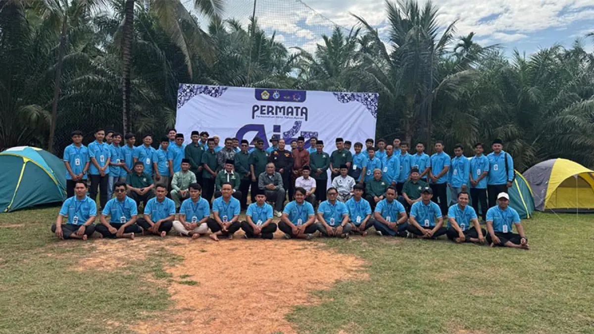 Ketua LDII Rohil H Sarman Syahroni foto bersama Forkopimda, Upika Batu Hampar, tokoh dan pengurus LDII serta peserta Permata CAI ke-47 di Batu Hampar, Jumat (31/7/2026). (Zulfadhli).
