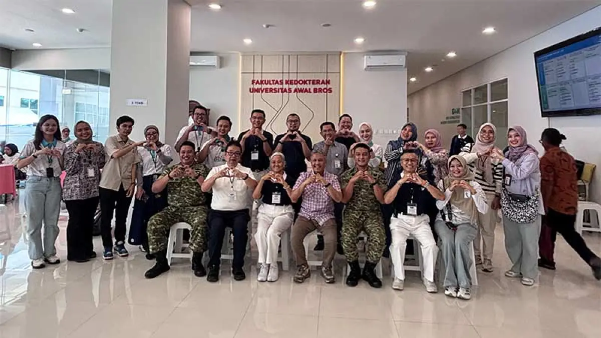 Ratusan warga mengikuti Bakti Sosial RS Awal Bros Group bersama Yayasan Budha Tzu Chi dan Kodam XIX Tuanku Tambusai. Kegiatan berlangsung Sabtu (1/8/26) di RS Awal Bros Hang Tuah. (Istimewa)