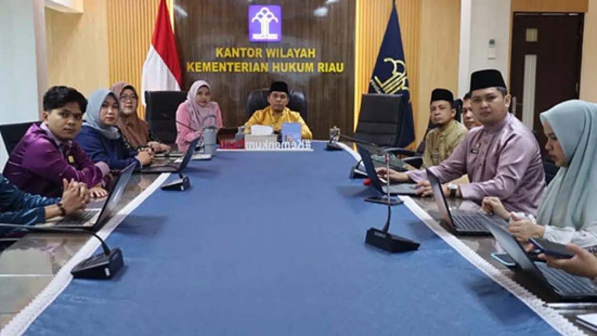 Kepala Kanwil Kemenkum Riau Rudy Hendra Pakpahan bersama jajaran, mengikuti secara virtual kegiatan Evaluasi Nasional pembinaan hukum, Selasa (4/8/2026). Humas Kanwil Kemenkum Riau
