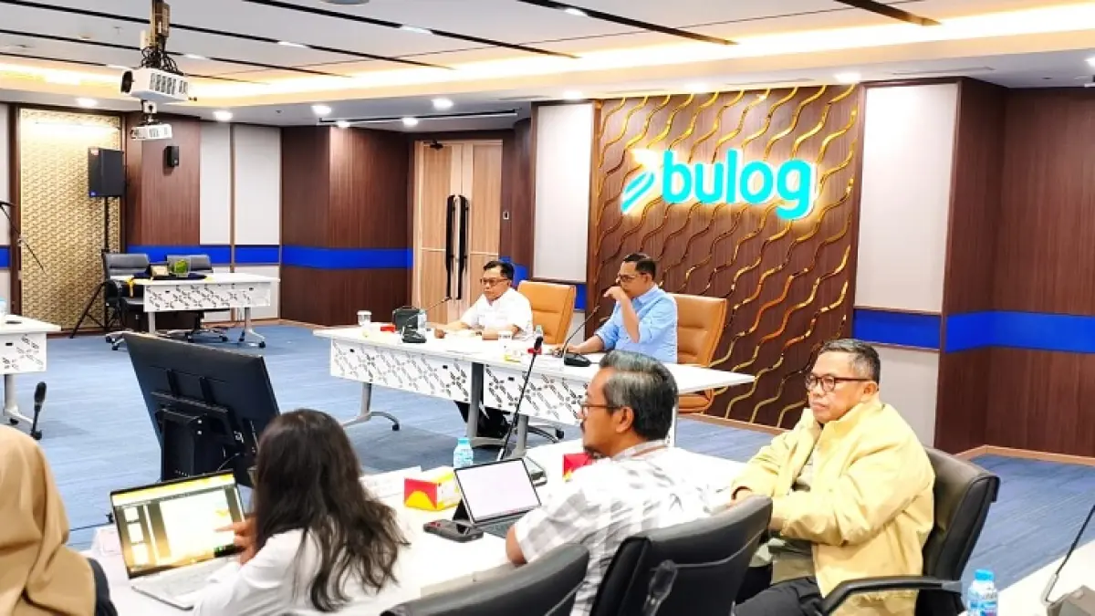 Bupati Kepulauan Meranti AKBP (Purn) H. Asmar saat memimpin audiensi dengan jajaran direksi Perum Bulog di Kantor Pusat Bulog, Jakarta Selatan, Rabu (5/8/2026). (Istimewa)