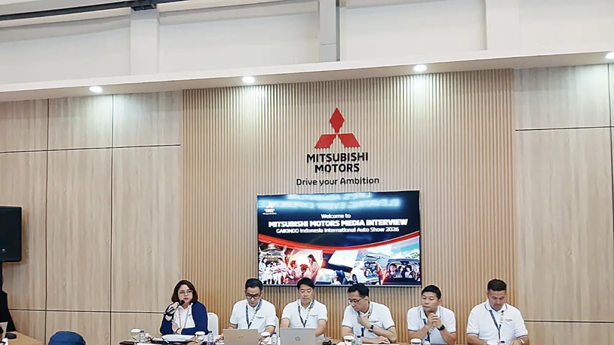 Mitsubishi Motor memperkenalkan teknologi Hybrid Electric Vehicle (HEV) dalam Media Interview Session MMKSI, Press Room Both Mitsubishi Motors, ICE BSD City Tangerang, baru-baru ini. Teknologi ini menawarkan sejumlah keunggulan terutama dari sisi efisiensi bahan bakar. (Mitsubishi Motors untuk riau pos)
