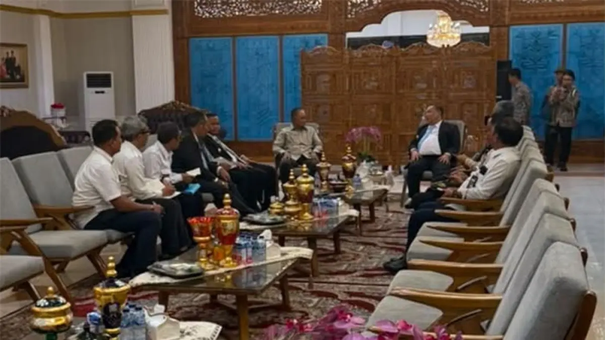 Plt Gubri SF Hariyanto saat melakukan pertemuan dengan Menteri PU Dody Hanggodo di Pekanbaru, Rabu (5/8/2026). Ft Diskominfo Riau