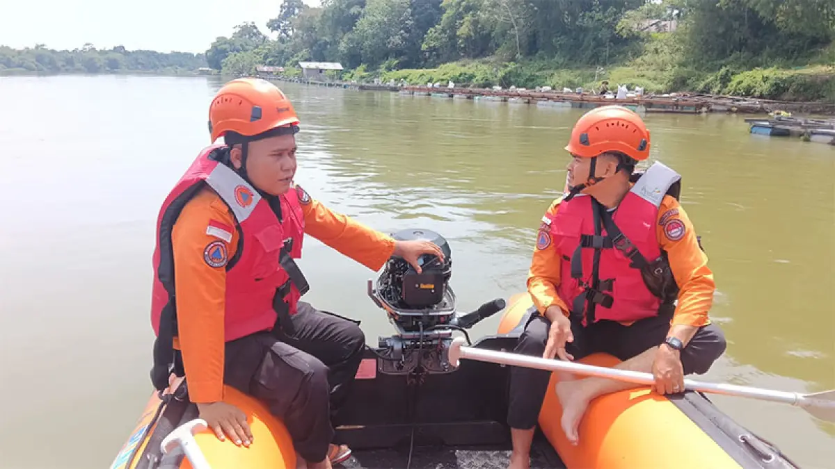 Tim Satgas Gabungan masih mengupayakan pencarian pria yang dilaporkan melompat di Jembatan Rantau Berangin, Desa Merangin, Kecamatan Kuok, Kabupaten Kampar, Rabu (5/8/2026). BPBD untuk Riaupos.co