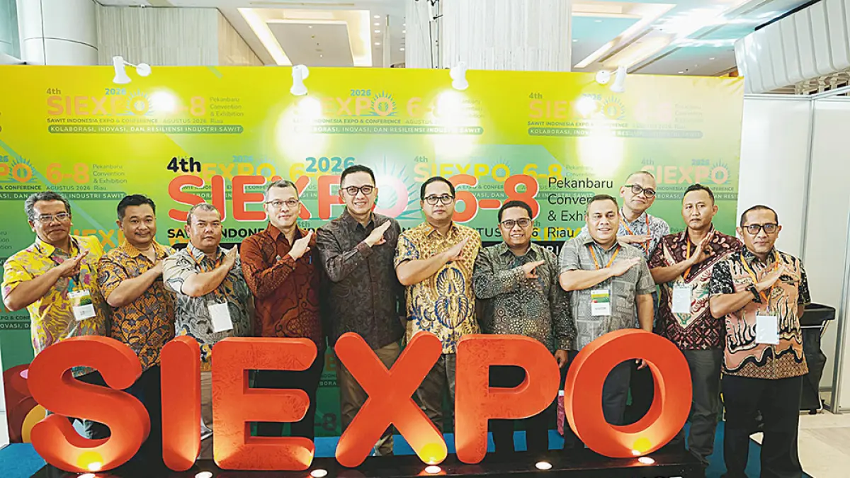 Manajemen PTPN IV Regional III foto bersama saat menghadiri Seminar Sawit Indonesia Expo, Kamis (6/8/2026).(Humas PTPN IV Regional III untuk riau pos)
