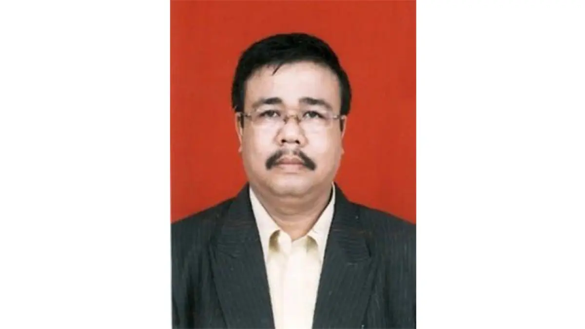 Marihot Manullang.(Guru Besar Universitas Lancang Kuning,Pekanbaru)