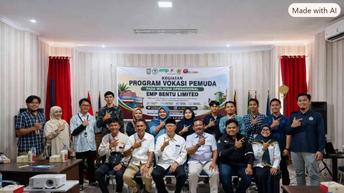 Manajemen EMP Bentu Limited bersama Rektor ITP2I, Prof Dr T Dahril dan  peserta program vokasi pada kegiatan pembukaan di Kampus ITP2I Pelalawan, Selasa (11/8/2026)