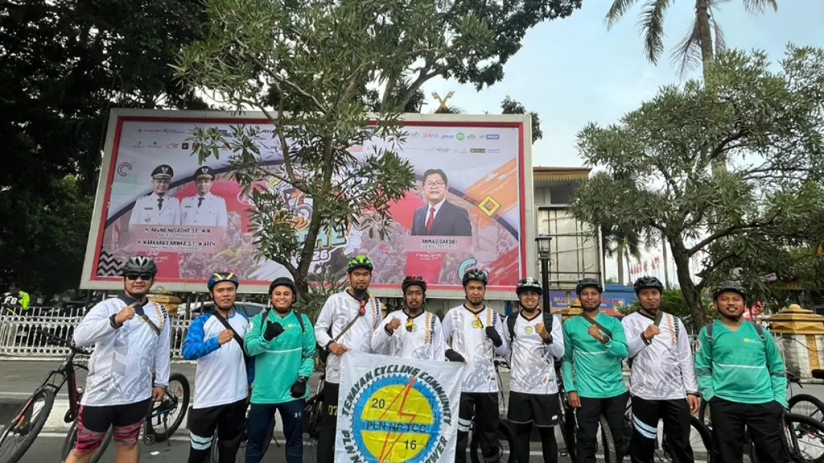 MENGIKUTI IVEN: Anggota Tenayan Cycling Community saat mengikuti iven gowes yang diselenggarakan Riau Pos, tahun lalu. (TCC untuk Riau Pos)