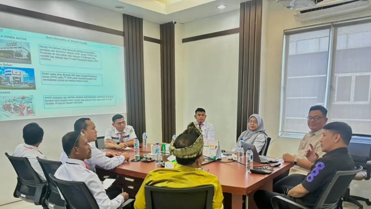PT Capella Dinamik Nusantara (CDN) selaku Main Dealer sepeda motor Honda wilayah Riau menerima kunjungan lapangan dari Balai Guru dan Tenaga Kependidikan (BGTK) Provinsi Riau di bawah naungan Kementerian Pendidikan Dasar dan Menengah (Kemendikdasmen) RI beberapa waktu lalu. (Istimewa)