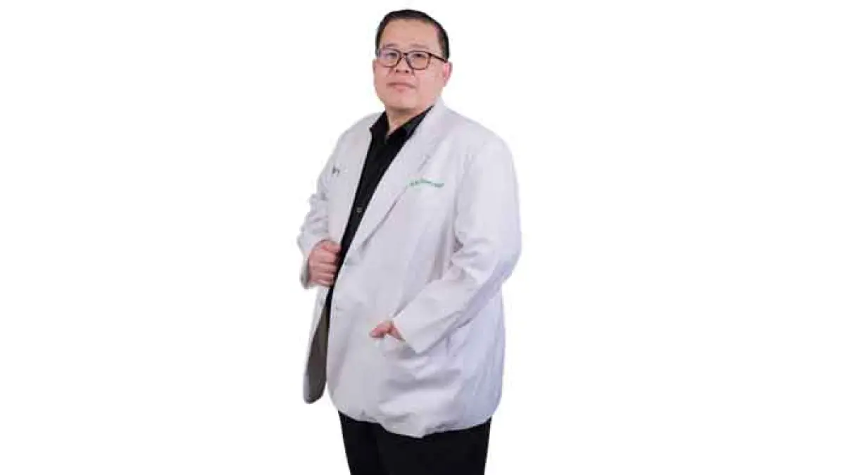 Dokter Spesialis Orthopaedi dan Traumatologi Subspesialis Tulang Panggul dan Lutut RS Awal Bros Sudirman Pekanbaru., dr. Roy Lisang, Sp.OT(K)
