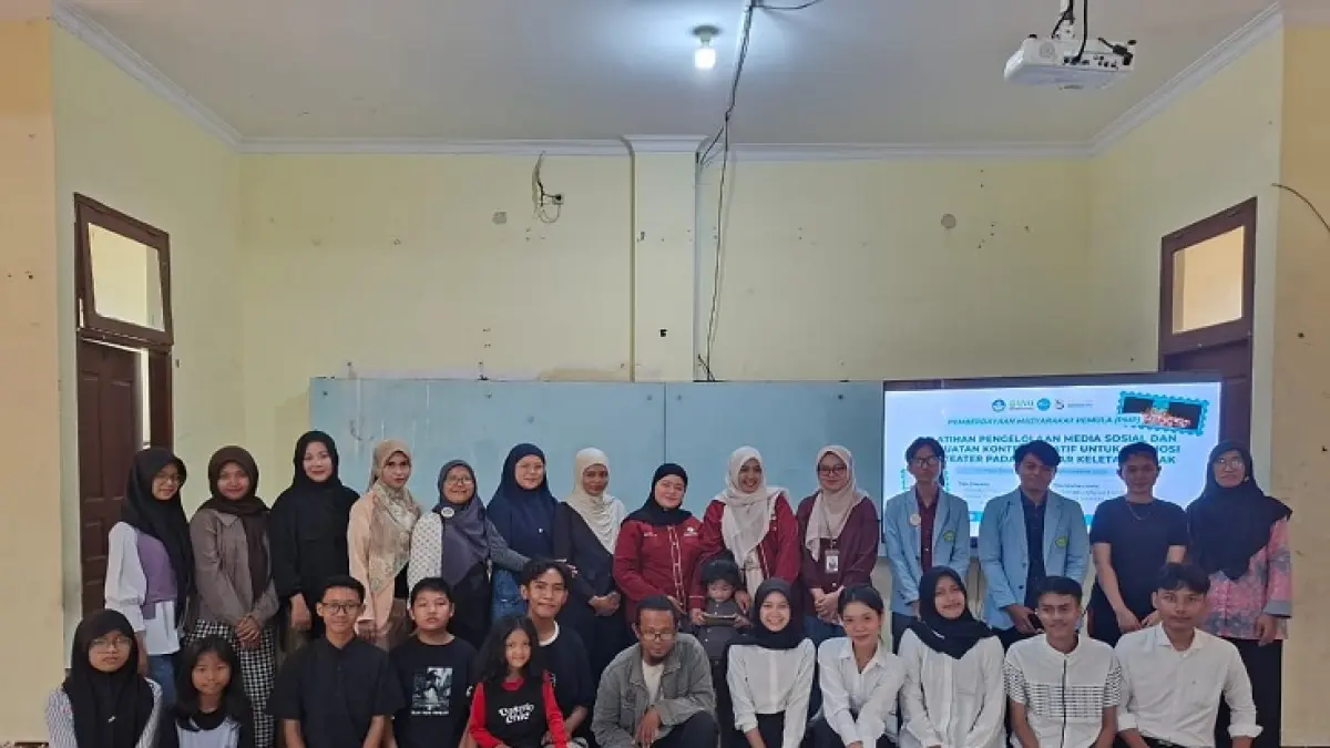 Tim Pengabdian Universitas Riau menggelar pelatihan pemasaran digital untuk Sanggar Keletah Budak Pekanbaru. (Istimewa)