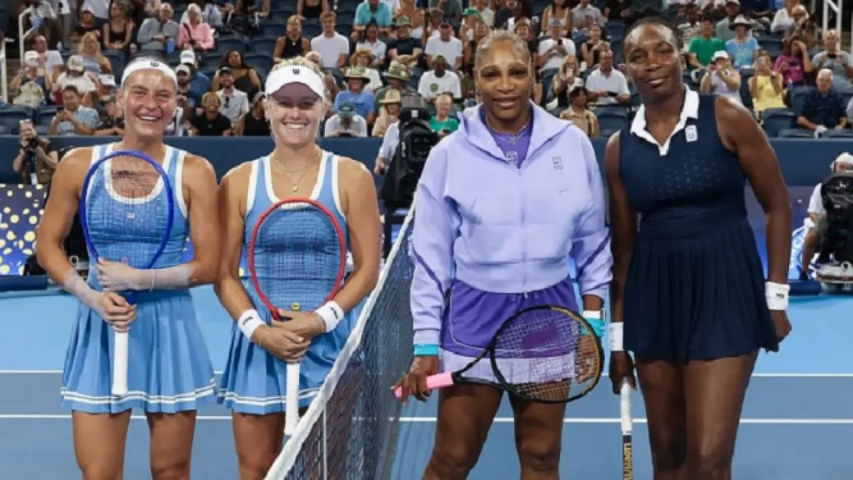 Serena dan Venus Williams kembali bermain ganda bersama untuk Kesenangan meskipun kalah dari Marta Kostyuk dan Peyton Stearns di Cincinnati Open. (Instagram @wta)