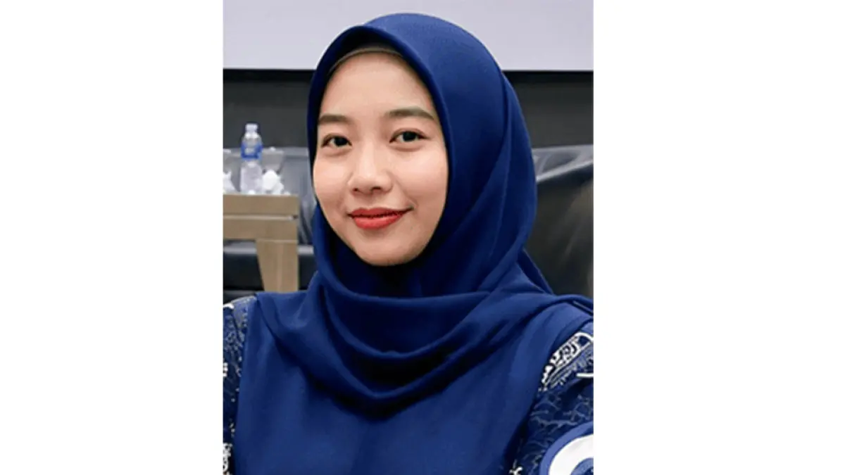  DEWI SRI WAHYUNIARTI. (TENAGA KEPENDIDIKAN SMA NEGRI 2 TAMBANG)