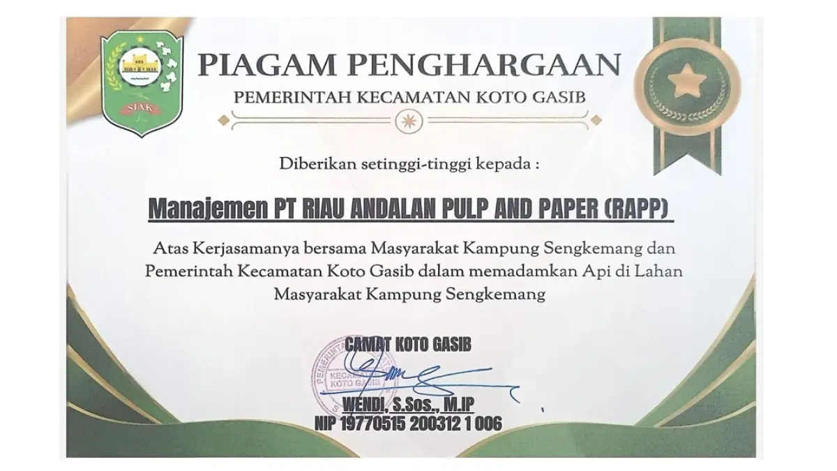Penghargaan dari Camat Koto Gasib Wendy SSos MIP.