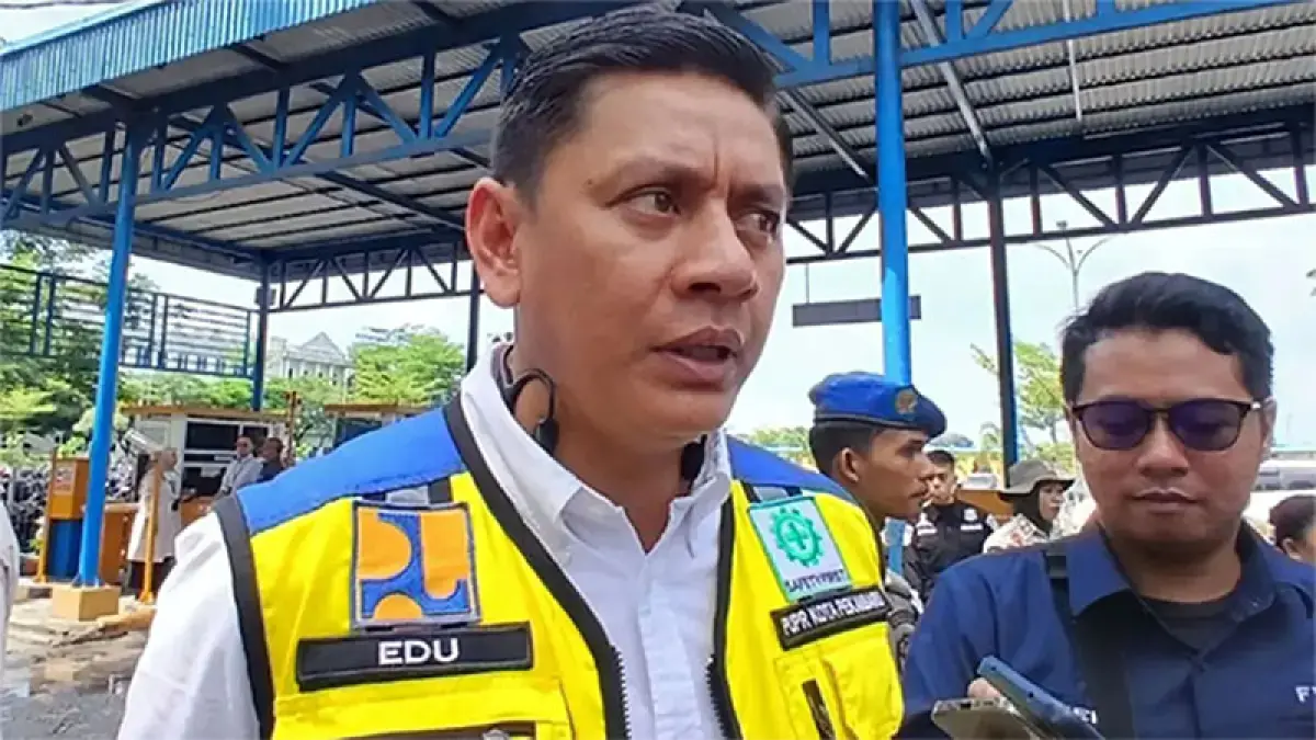 Kepala Dinas Pekerjaan Umum dan Penataan Ruang (PUPR) Kota Pekanbaru Edward Riansyah . (Dok Riaupos.co)