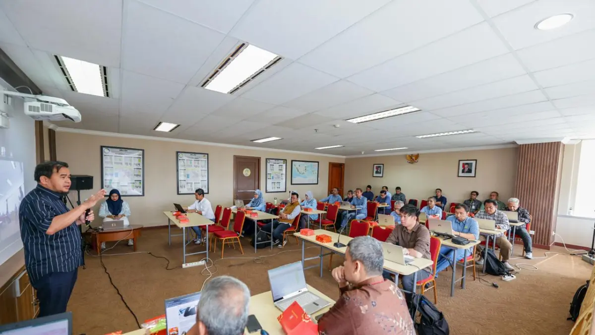 Direktur PT BSP Robi Junipa membuka pelaksanaan Workshop Business Continuity Managemen System (BCMS) di Kantor PT BSP yang dilaksanakan 19-21 Agustus.(BSP UNTUK RIAUPOS.CO)