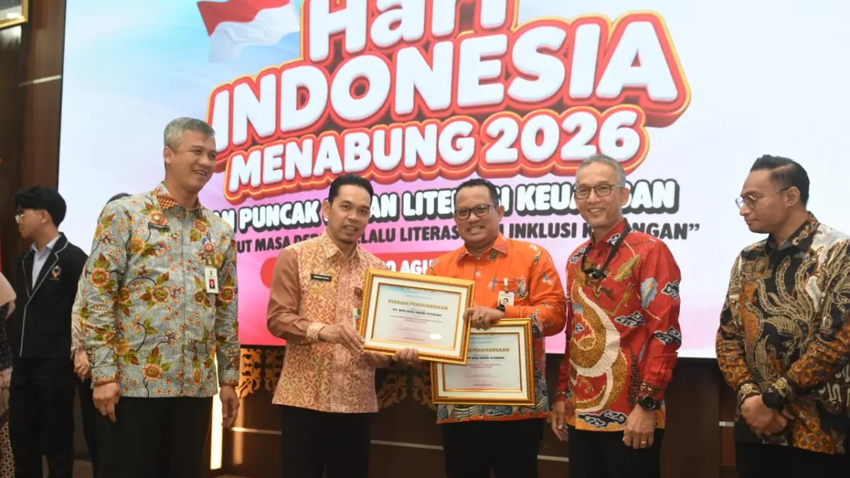 BRK Syariah terima 2 penghargaan pada acara Hari Indonesia Menabung dan Puncak Bulan Literasi Keuangan Tahun 2026 yang digelar di Kantor OJK Riau, Pekanbaru, Kamis (20/8/26).