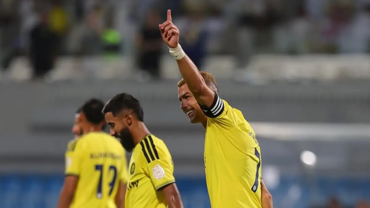 Cristiano Ronaldo memulai musim ke-25 dengan gol ke-977 dalam kariernya saat masuk sebagai pemain pengganti ketika Al Nassr bungkam Al Riyadh 4-0. (Instagram @cristiano)