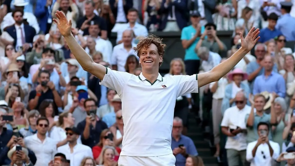 Petenis peringkat teratas asal Italia Jannik Sinner memutuskan mundur dari US Open karena cedera lutut. (Instagram @janniksin)