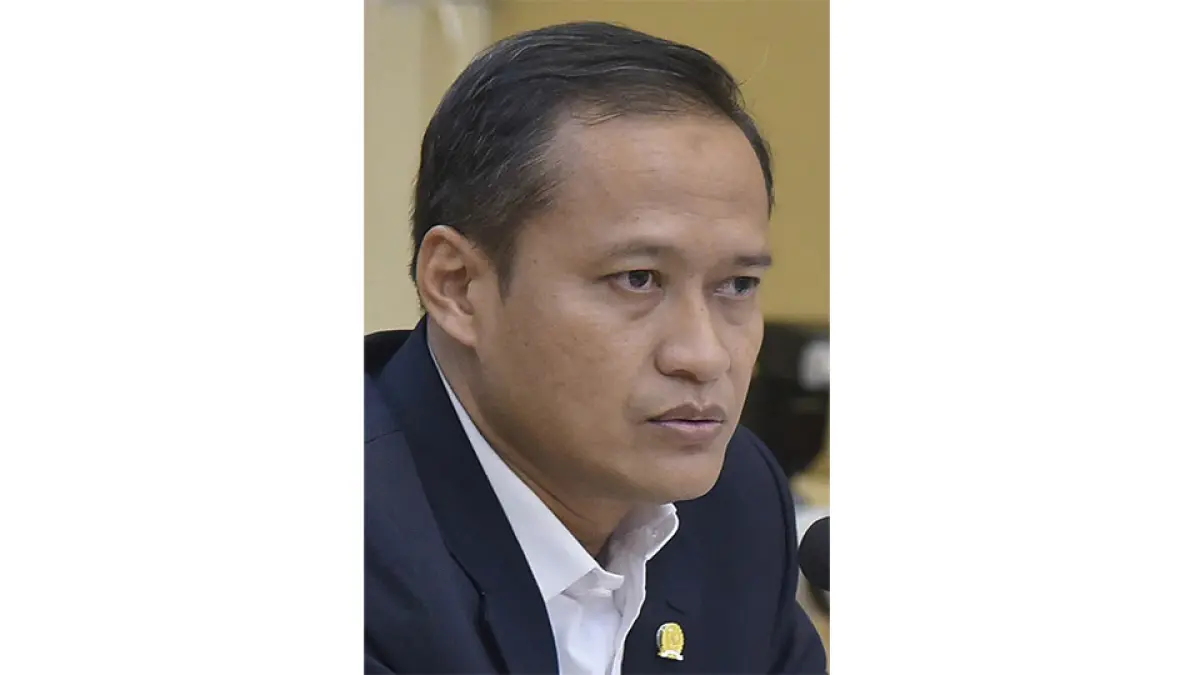 AZIZ SUBEKTI. (JPG)