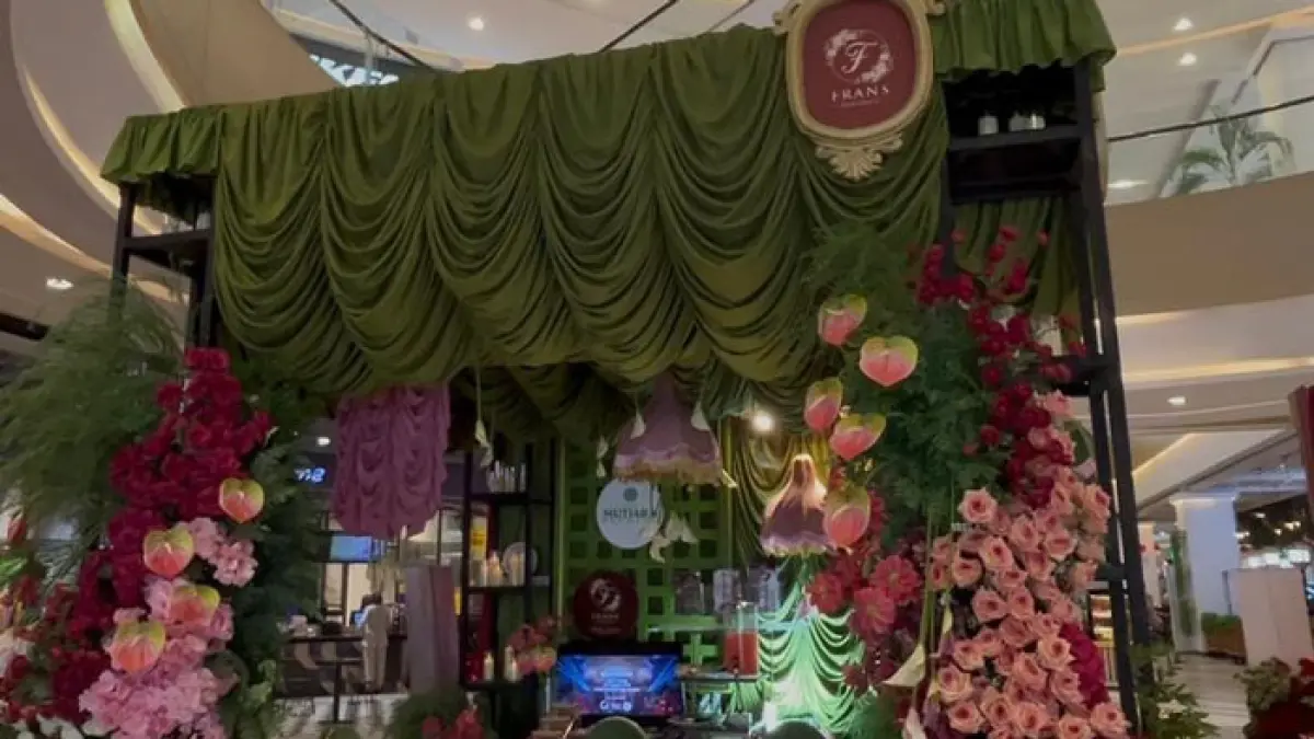 Booth Mutiara Merdeka Hotel Pekanbaru resmi meramaikan ajang Wedding Expo 2026 yang digelar di Ground Floor Living World Pekanbaru dari tanggal 25 hingga 30 Agustus 2026. (Istimewa)