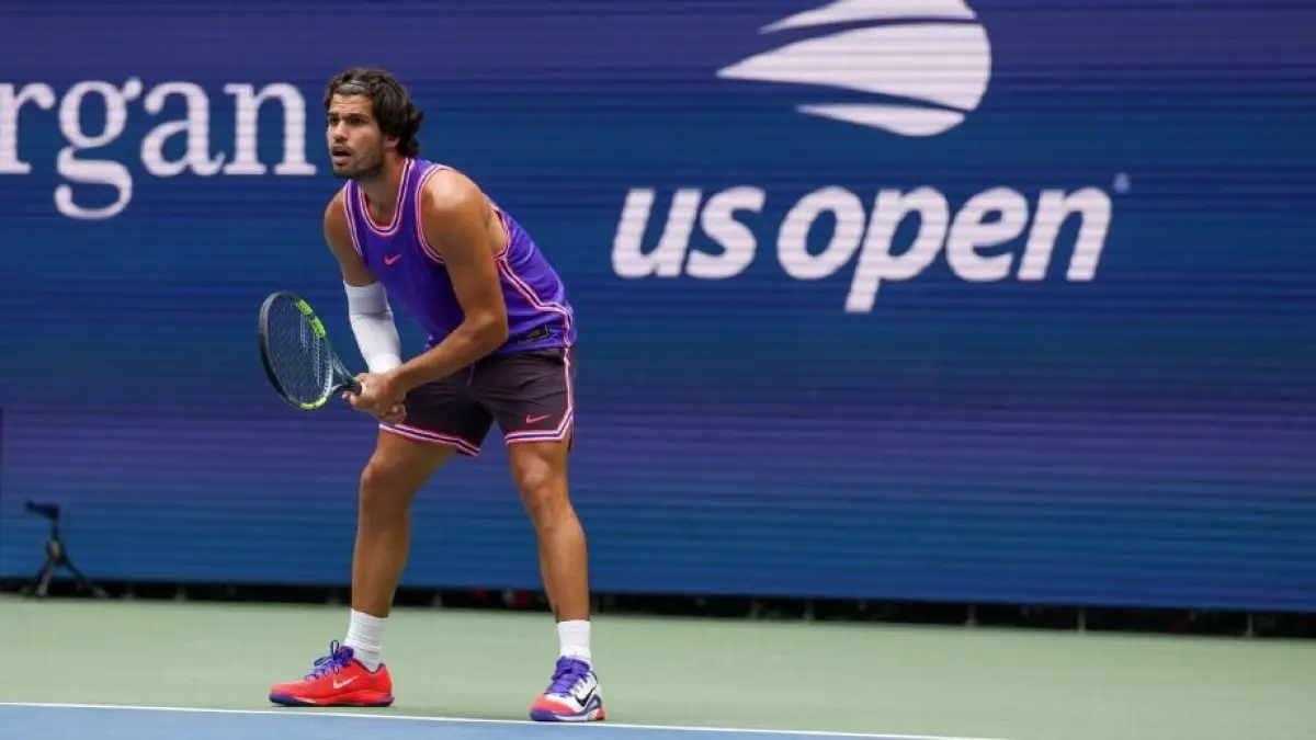  Kendati baru kembali cedera pergelangan tangan, petenis Spanyol Carlos Alcaraz siap mempertahankan gelarnya di US Open. (Getty Image)