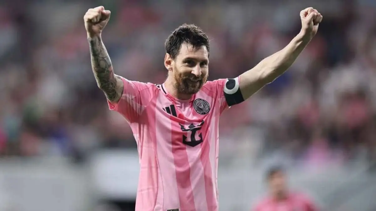 Lionel Messi merayakan salah satu dari empat golnya untuk Inter Miami melawan CF Montréal. (Carmen Mandato/Getty Images)
