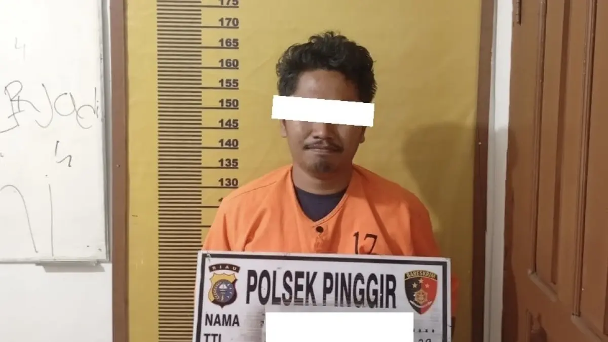 Pemilik kebun sawit yang melakukan pembakaran lahan untuk penanaman sawit dikawasan hutan ditetapkan sebagai tersangka, Sabtu (29/8/2026).(POLRES BENGKALIS UNTUK RIAUPOS.CO)