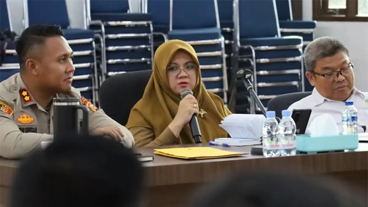 Kapolres AKBP Sepuh Ade Irsyam Siregar, Bupati Afni dan Kepala BBKSDA Riau Supartono pimpin Rakor Percepatan Penegakan Hukum Karhutla di Kabupaten Siak, Senin (31/8/2026). Foto Istimewa