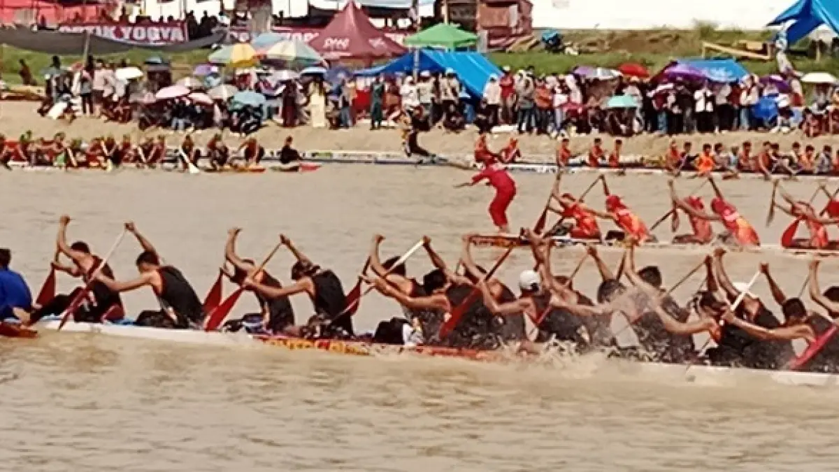 Pacu jalur di Tepian Narosa Telukkuantan 19-23 Agustus 2026. (Desriandi Candra/Riaupos.co)