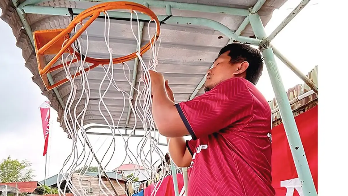 Panitia Riau Pos-Honda Student Basketball League (HSBL) 2026 Selatpanjang Series sedang melakukan persiapan di  Selatpanjang, Selasa (1/9/2026).
