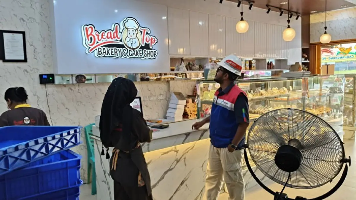 Tim PGN saat meninjau UMKM di Pelalawan. (Humas PGN untuk Riaupos.co)