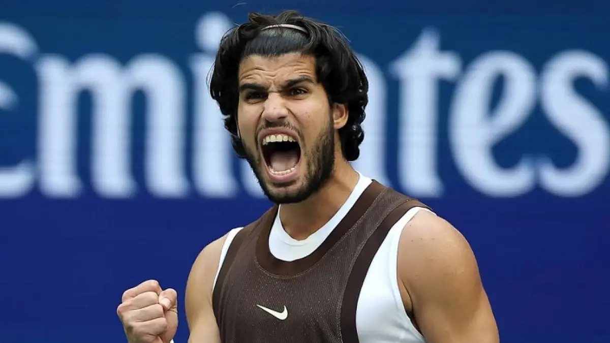 Juara bertahan US Open Carlos Alcaraz melaju ke babak 16 besar dengan mengalahkan petenis Cina, Wu Yibing 6-3, 6-4, 6-1. (Instagram @usopen)