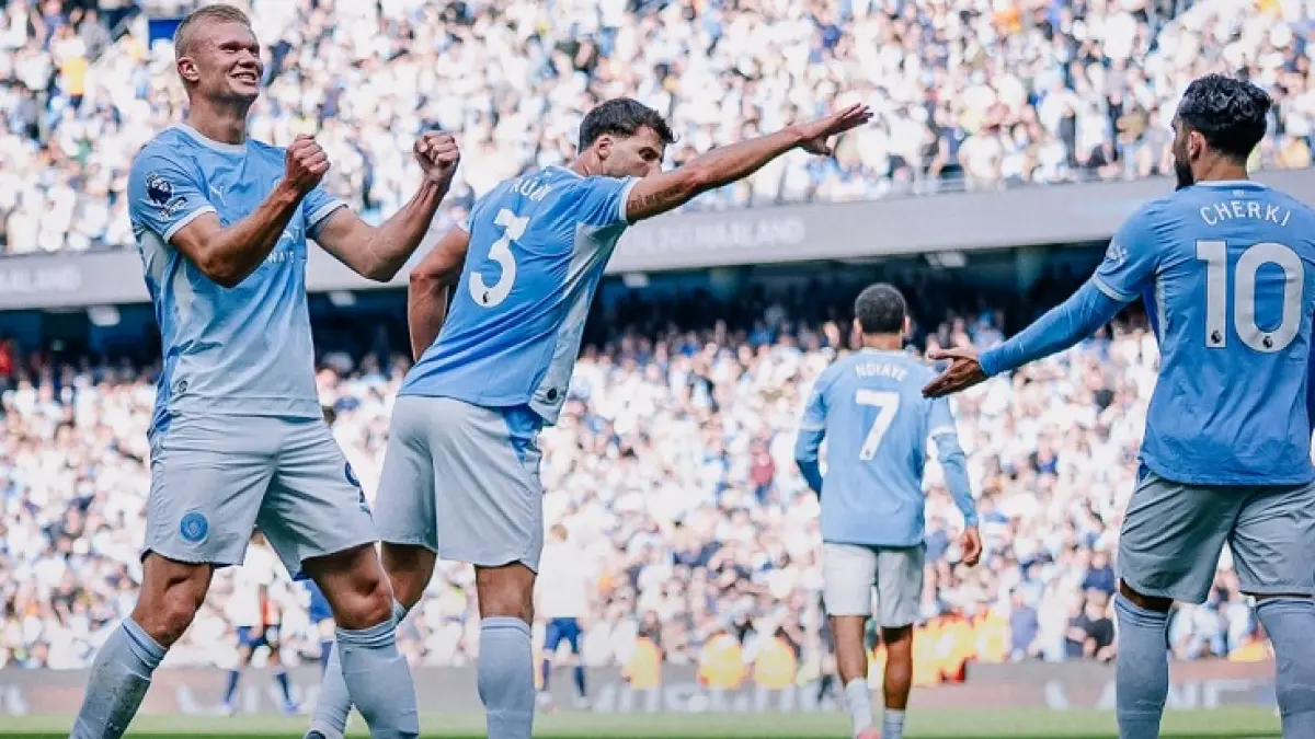 Erling Haaland melakykan seelebrasi setelah mencetak gol ke-300 dalam karier klubnya dalam kemenangan Manchester City atas Coventry. Molly (Instagran @mancity)