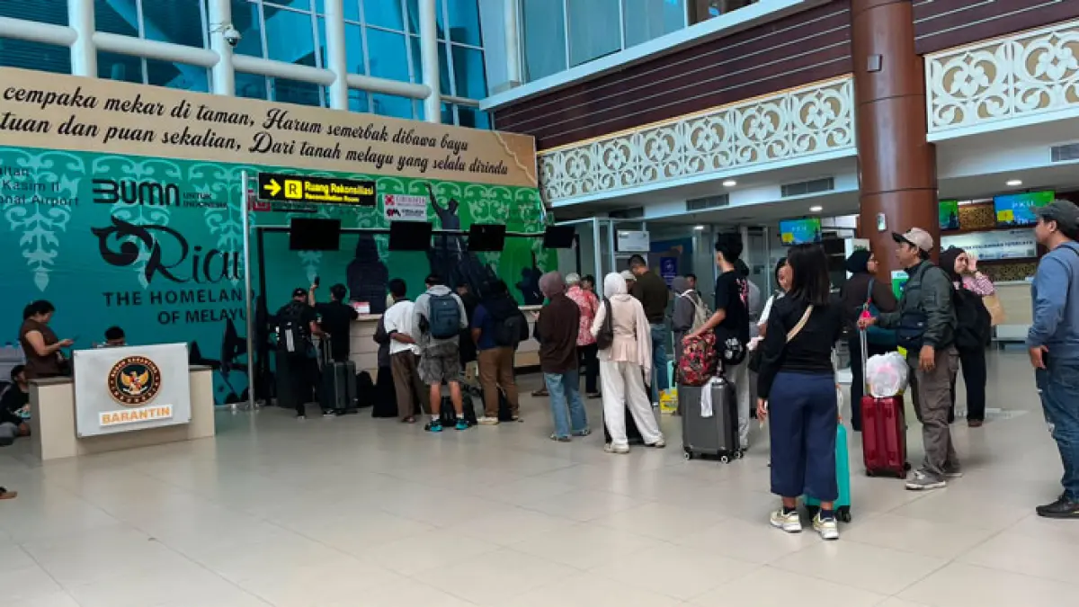 Pascaerupsi Gunung Anak Krakatau, penerbangan rute Jakarta di Bandara SSK II kembali beroperasi. (Istimewa)